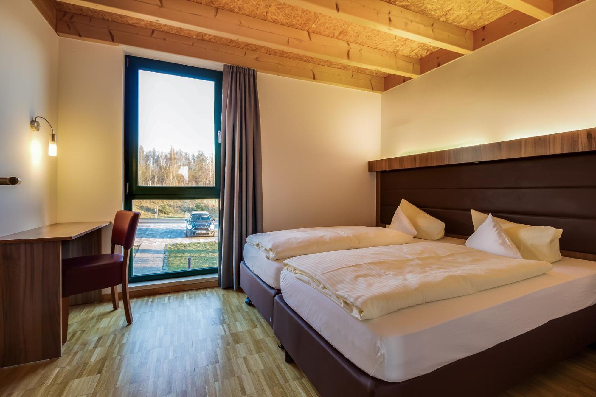 Lagovida Das Ferienresort Am Stoermthaler See Гросспёзна Экстерьер фото
